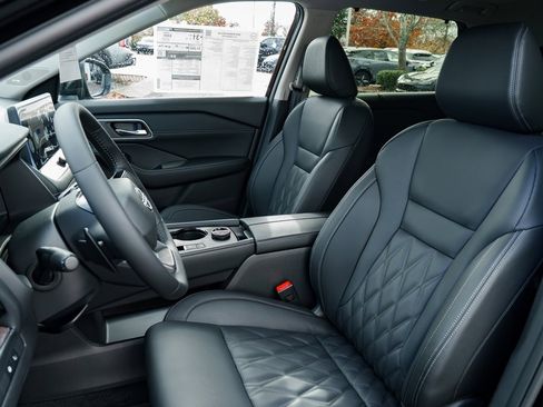 New 2026 Nissan Rogue Platinum image 22