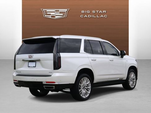 Used 2025 Cadillac Escalade Premium Luxury RWD image 5