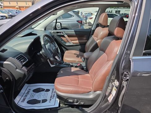 Used 2017 Subaru Forester 2.5i Touring AWD/4WD image 14