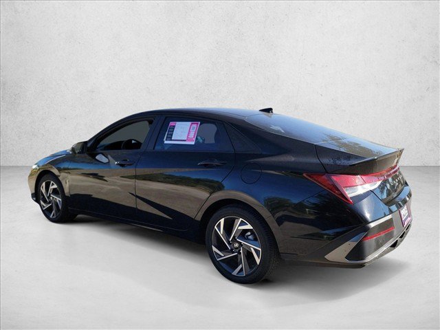Used 2025 Hyundai Elantra Sport w/ Cargo Package FWD image 8