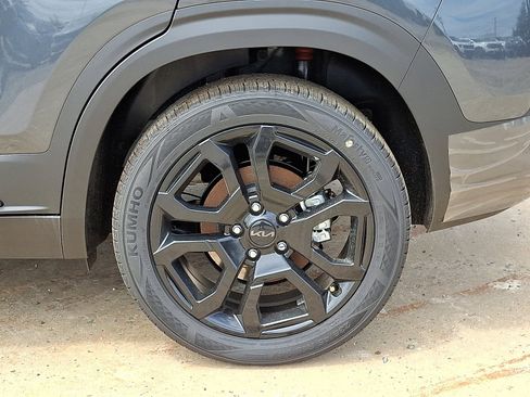 New 2025 Kia Seltos X-Line image 5