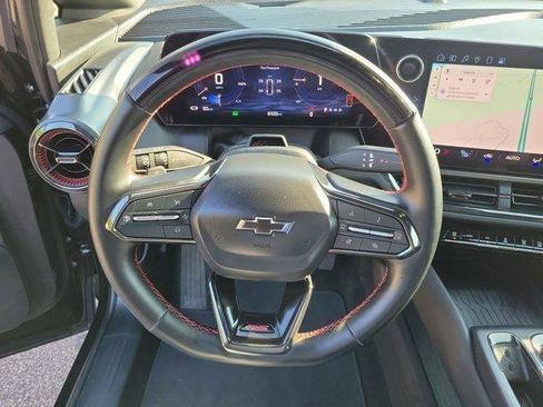 Used 2024 Chevrolet Equinox EV RS FWD image 22
