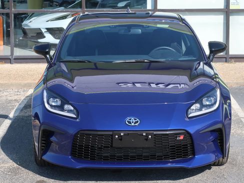 Used 2024 Toyota GR86 Premium image 4