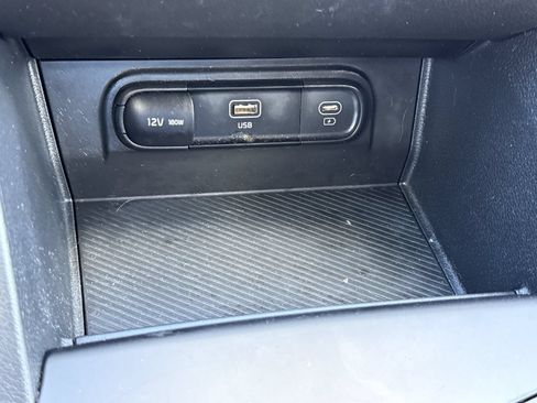 Used 2023 Kia Sportage LX FWD image 23