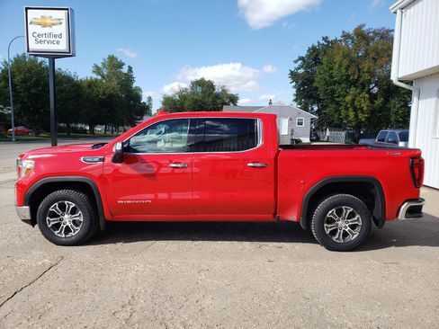 Used 2021 GMC Sierra 1500 SLT w/ SLT Convenience Package AWD/4WD image 2