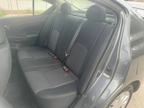 Used 2018 Nissan Versa SV FWD image 17