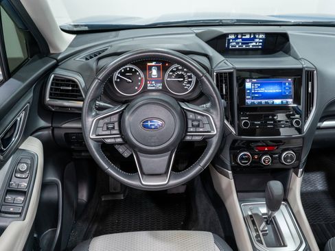 Used 2019 Subaru Forester Premium AWD/4WD image 11