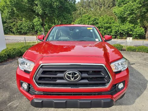 Used 2022 Toyota Tacoma SR5 w/ Technology Package RWD image 3