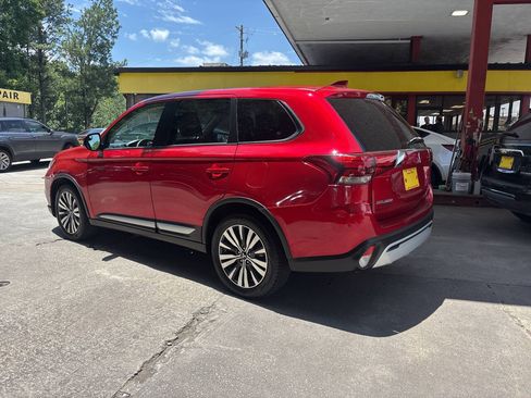 Used 2020 Mitsubishi Outlander SE FWD image 6