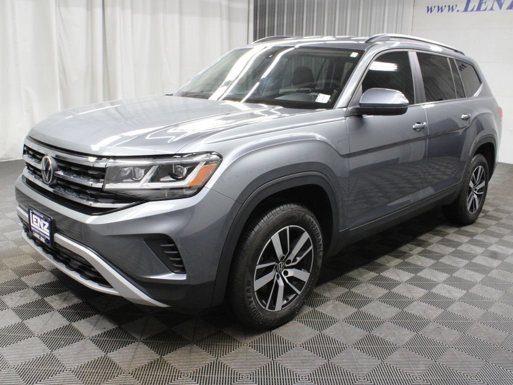 Used 2023 Volkswagen Atlas SE AWD/4WD image 9