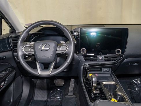 Used 2022 Lexus NX 350h AWD image 7