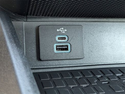 Used 2024 Ford Mustang Premium image 20