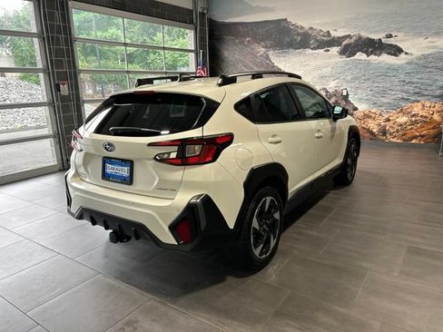 Used 2024 Subaru Crosstrek 2.5i Limited AWD/4WD image 39