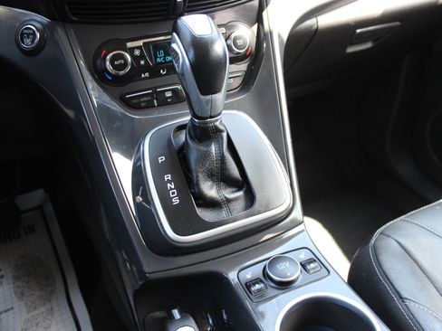 Used 2013 Ford Escape Titanium AWD/4WD image 25