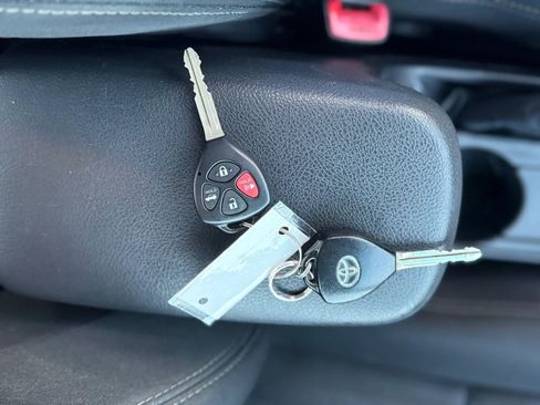 Used 2012 Toyota Corolla S FWD image 30