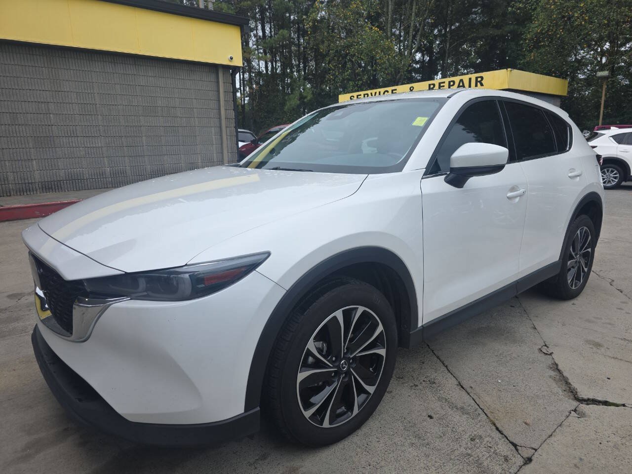 Used 2023 MAZDA CX-5 AWD 2.5 S w/ Premium Package image 2
