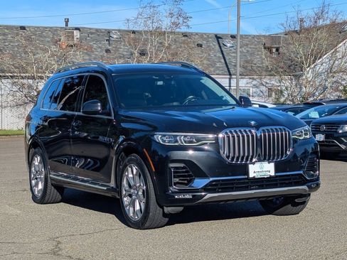 Used 2020 BMW X7 xDrive40i w/ Cold Weather Package image 7