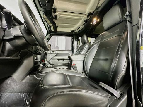 Used 2020 Jeep Gladiator Overland AWD/4WD image 5