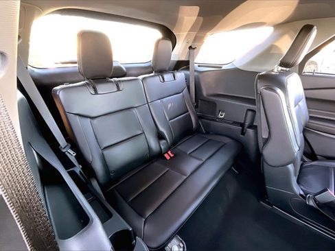 Used 2023 Ford Explorer Limited w/ Equipment Group 301A image 27