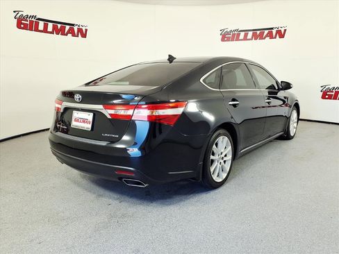 Used 2014 Toyota Avalon Limited image 3