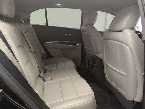Used 2021 Cadillac XT4 Luxury w/ Driver Awareness Package FWD image 19