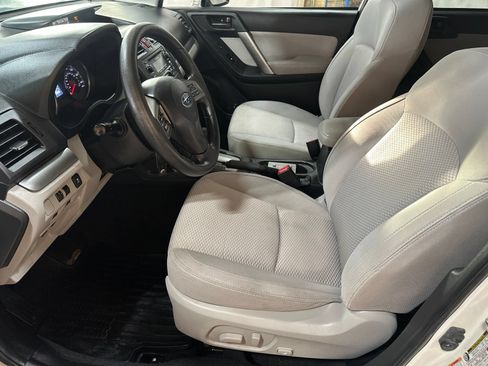 Used 2015 Subaru Forester 2.5i Premium AWD/4WD image 14