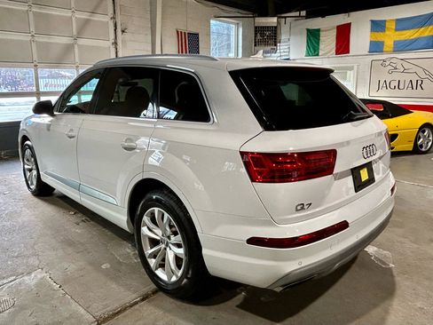 Used 2018 Audi Q7 3.0T Premium image 3