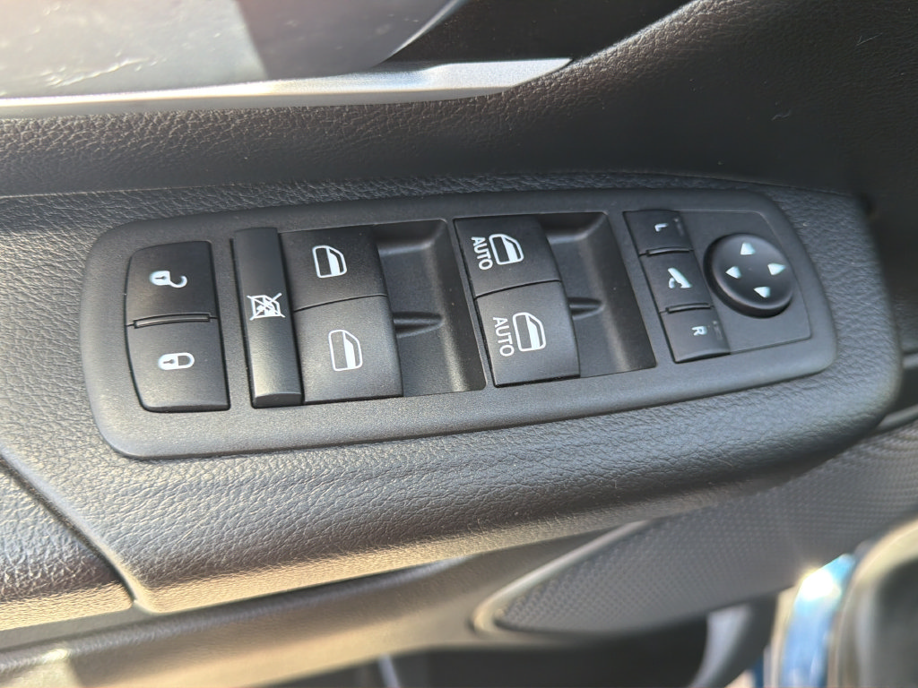 Used 2022 RAM 1500 Big Horn AWD/4WD image 19