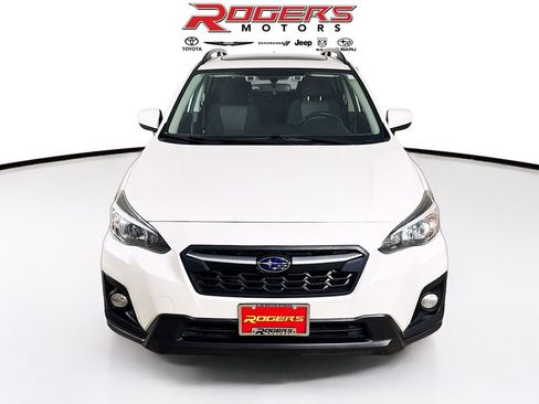 Used 2020 Subaru Crosstrek 2.0i Premium w/ Moonroof Package 2 AWD/4WD image 2