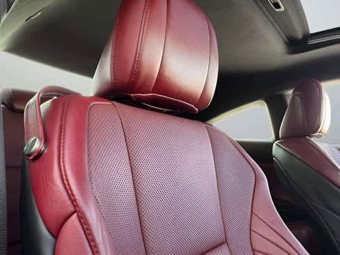 Used 2018 Lexus RC 300 AWD image 34