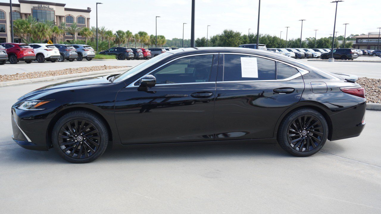 Certified 2024 Lexus ES 350 Ultra Luxury w/ Accessory Package (Z2) FWD image 5