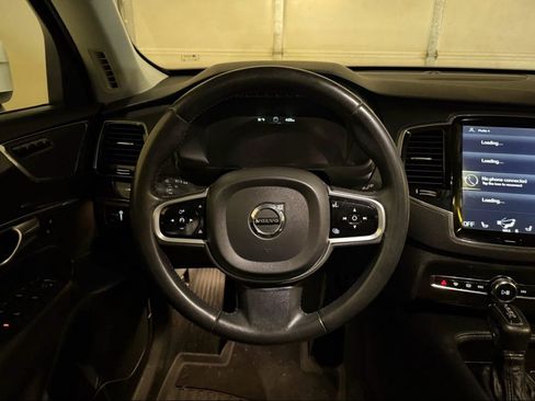 Used 2017 Volvo XC90 T6 Momentum w/ Vision Package AWD/4WD image 11