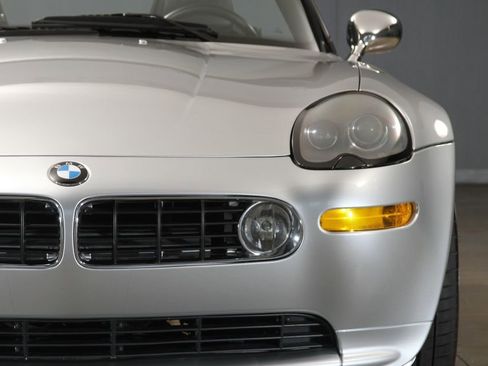 Used 2002 BMW Z8 image 27