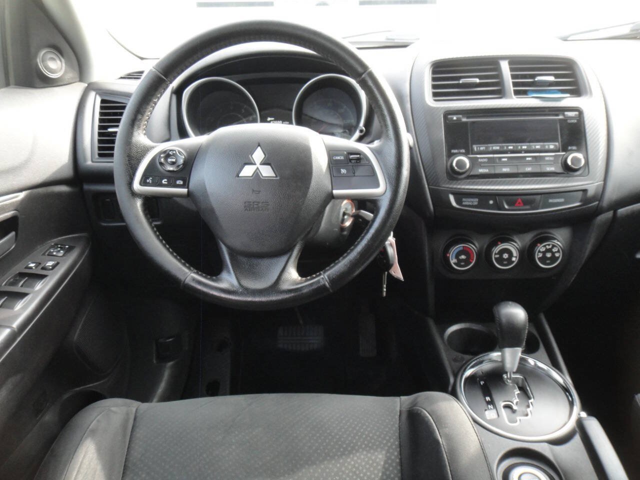 Used 2015 Mitsubishi Outlander Sport ES AWD/4WD image 10