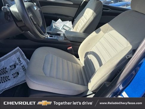 Used 2018 Ford Fusion S image 18