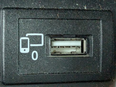 Used 2020 Mercedes-Benz E 350 Sedan image 23