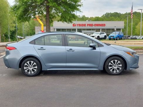 Used 2021 Toyota Corolla LE FWD image 23