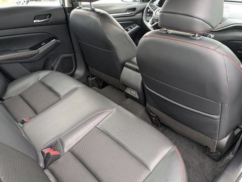 Used 2024 Nissan Altima 2.5 SR FWD image 15