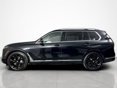 Used 2025 BMW X7 xDrive40i w/ Parking Assistance Package image 2
