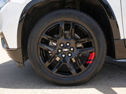 Used 2019 Chevrolet Traverse Premier w/ Redline Edition FWD image 29