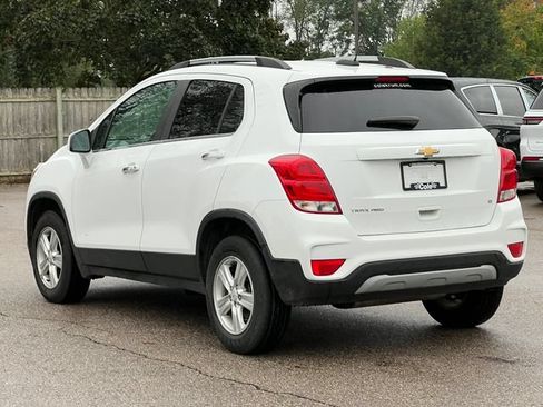 Used 2020 Chevrolet Trax LT w/ LT Convenience Package AWD/4WD image 8