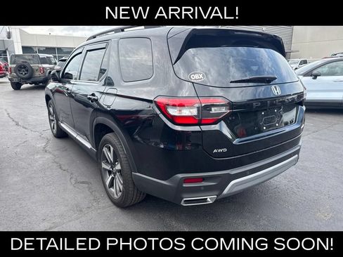 Used 2025 Honda Pilot Elite image 5