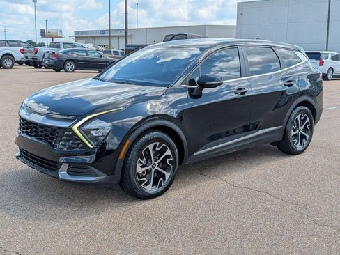 Used 2023 Kia Sportage EX FWD image 1