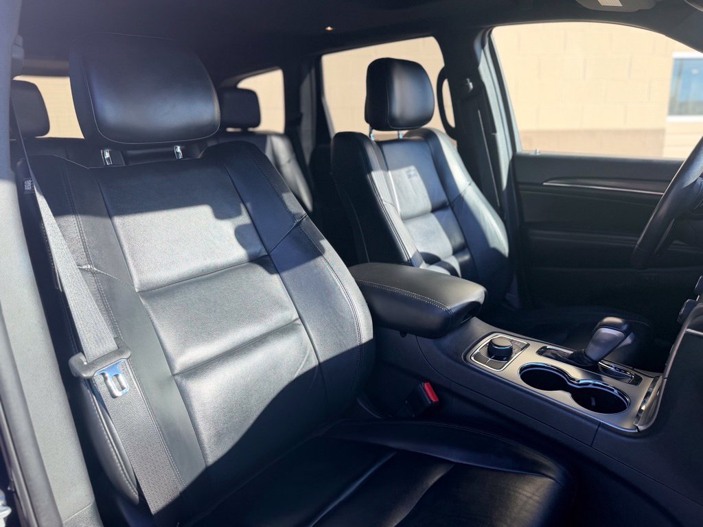 Used 2018 Jeep Grand Cherokee Limited AWD/4WD image 14