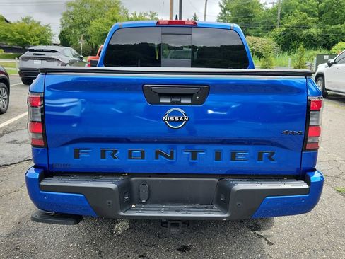 Used 2026 Nissan Frontier SV w/ All-Weather Content Package AWD/4WD image 5