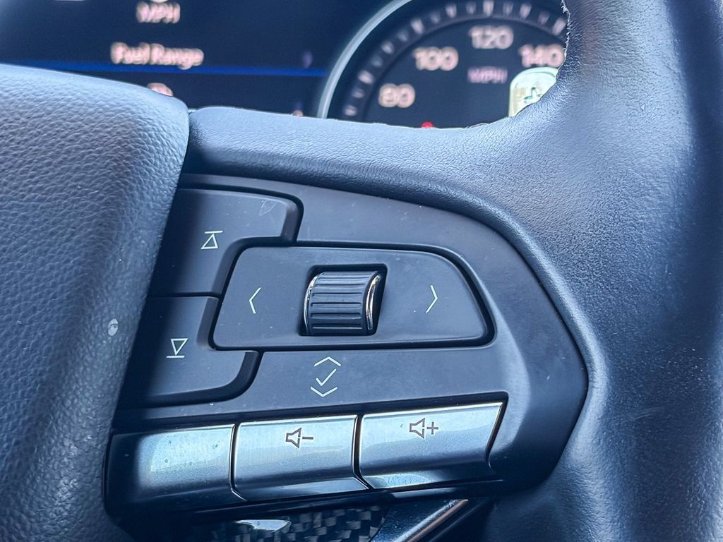 Certified 2024 Cadillac XT6 Sport w/ Technology Package AWD/4WD image 16