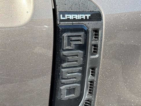 Used 2023 Ford F350 Lariat w/ Lariat Ultimate Package AWD/4WD image 8