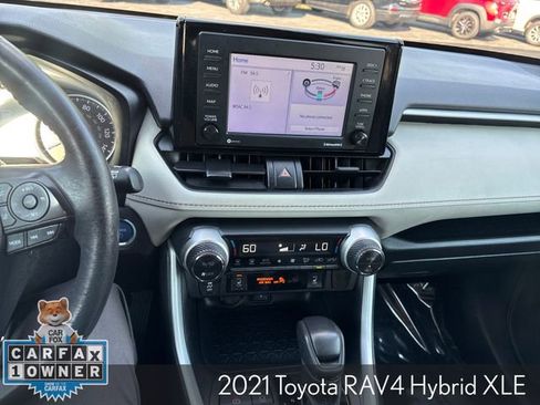 Used 2021 Toyota RAV4 XLE w/ Convenience Package AWD/4WD image 20