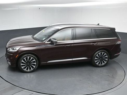Certified 2023 Lincoln Aviator Black Label Grand Touring w/ Class IV Trailer Tow Package AWD/4WD image 52