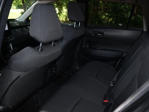 Used 2023 Toyota Corolla Cross LE w/ Moonroof Package AWD/4WD image 15